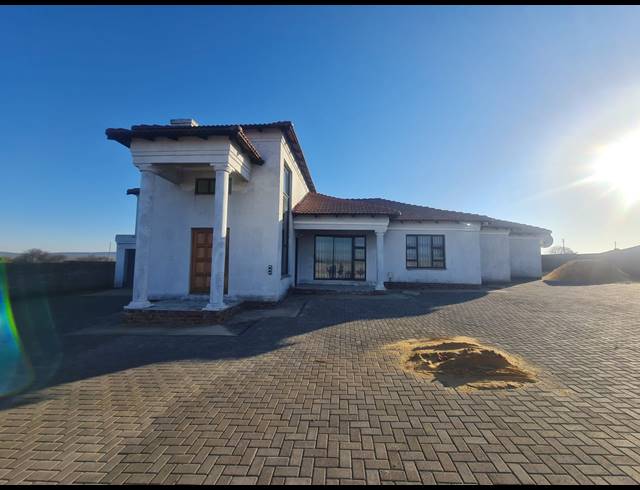 3 BEDROOM HOUSE FOR SALE IN VAALOEWER